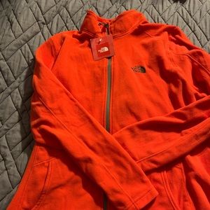 NWT Women’s XXL NORTH face fleece orange